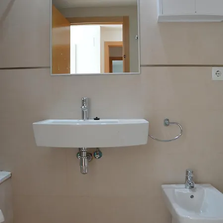 아파트 D'oboe Marlovi With Pool